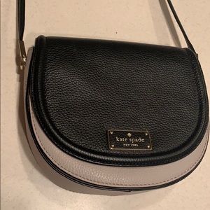 Very cute Kate Spade purse!